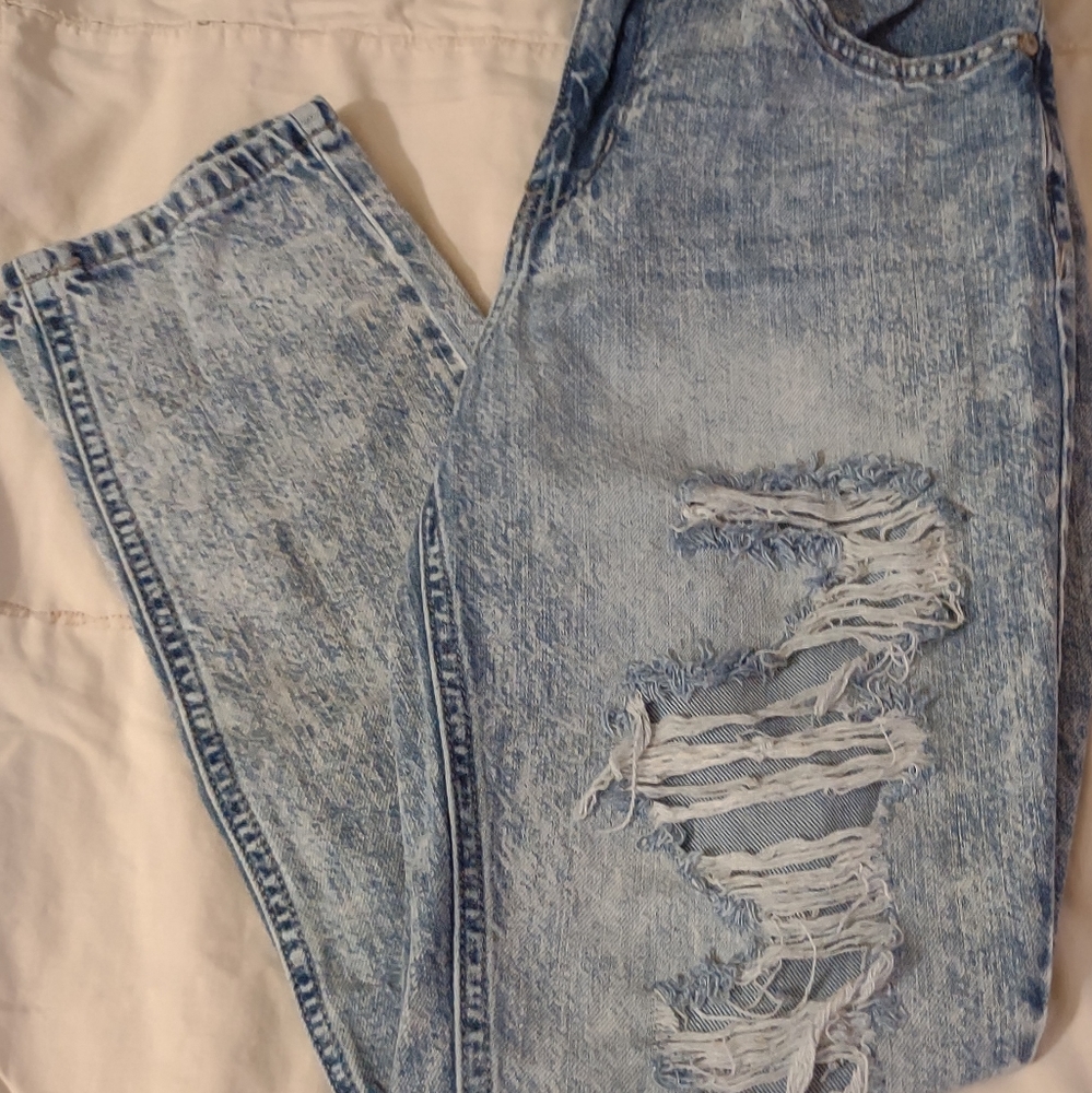 Almost Famous Jeans Size 3 (Juniors)